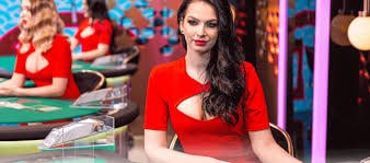 mmk90 ငွေထုတ် KBZPay Wave Money AYA Pay Myanmar